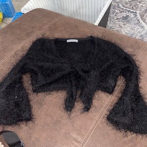 Super cute tie front shirt